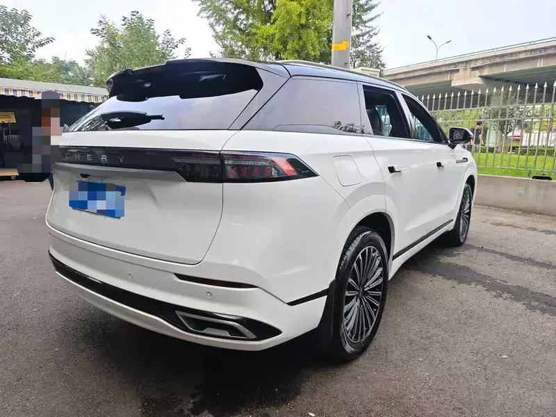 2025 Chery Tiggo 9 с пробегом 6 000 км