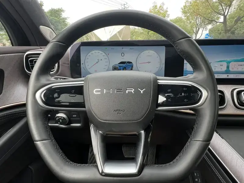 2025 Chery Tiggo 9 с пробегом 10 000 км