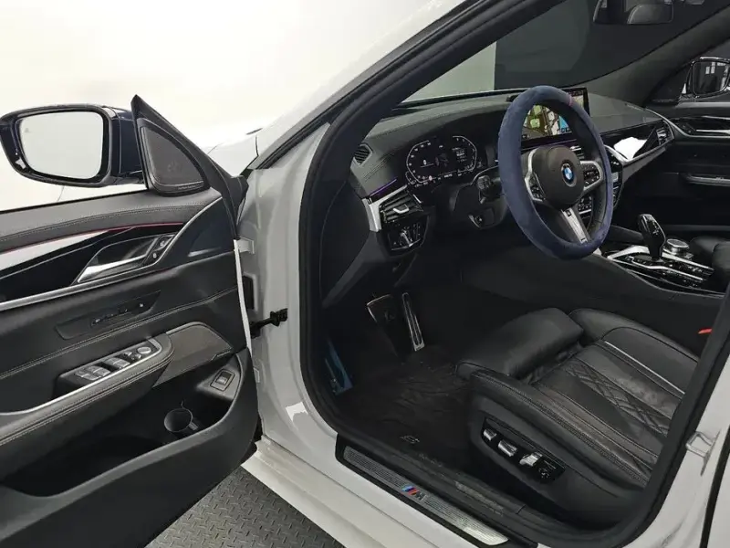 2024 BMW 6 серии с пробегом 30 953 км