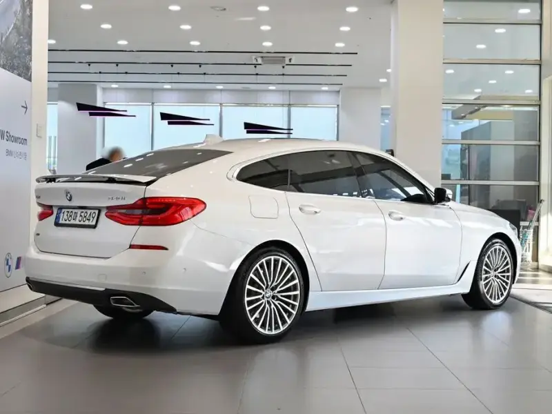 2022 BMW 6 серии с пробегом 61 132 км