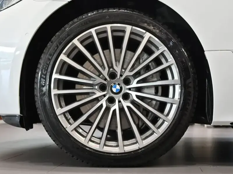 2022 BMW 6 серии с пробегом 61 132 км