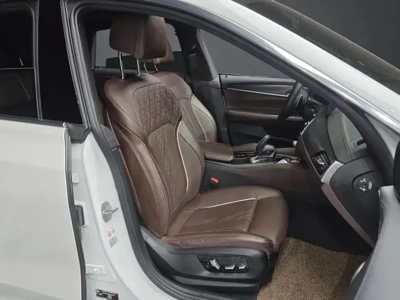 2023 BMW 6 серии с пробегом 71 094 км