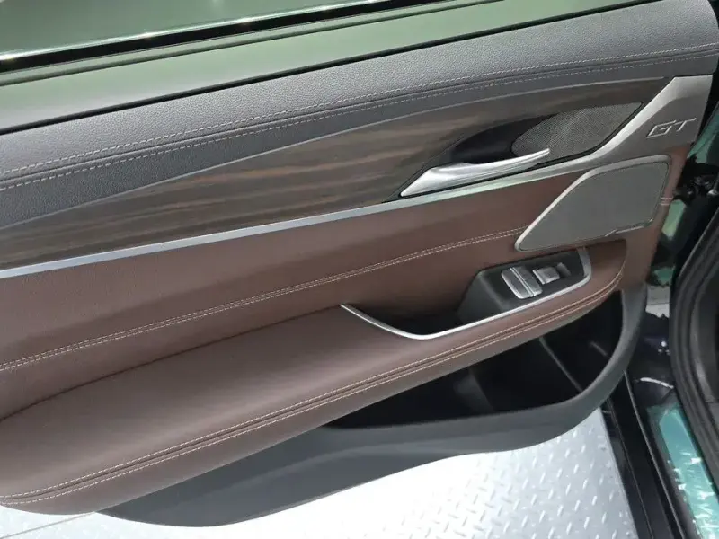 2023 BMW 6 серии с пробегом 18 386 км
