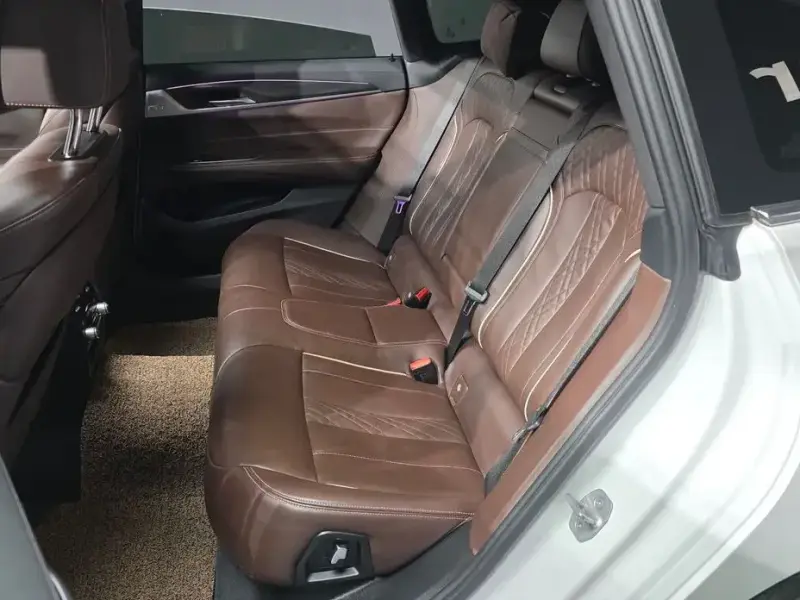 2023 BMW 6 серии с пробегом 71 094 км