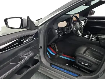 2021 BMW 6 серии с пробегом 93 456 км