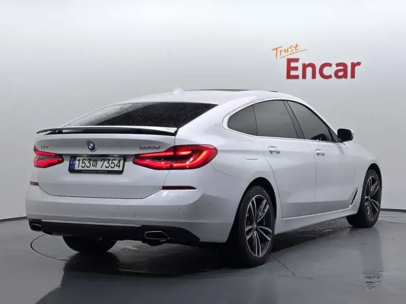 2022 BMW 6 серии с пробегом 64 175 км