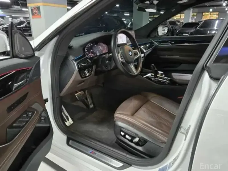 2023 BMW 6 серии с пробегом 33 600 км