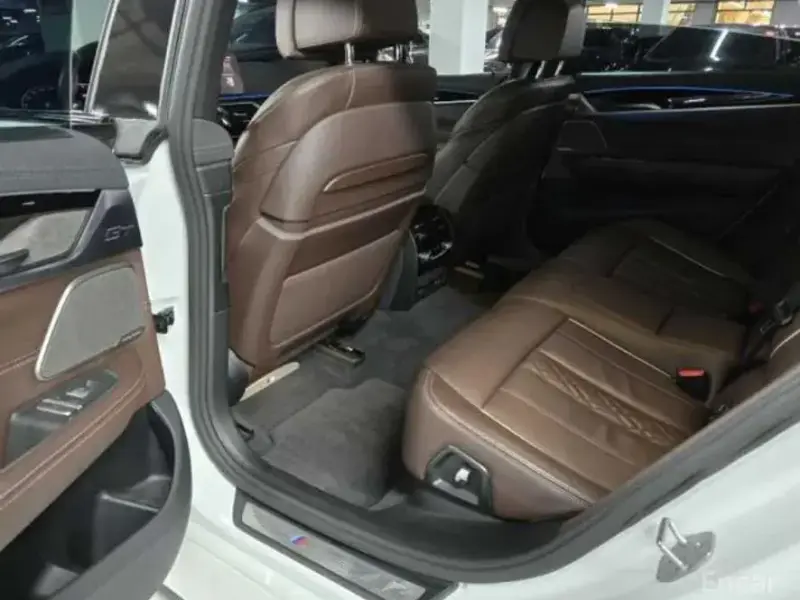 2023 BMW 6 серии с пробегом 33 600 км