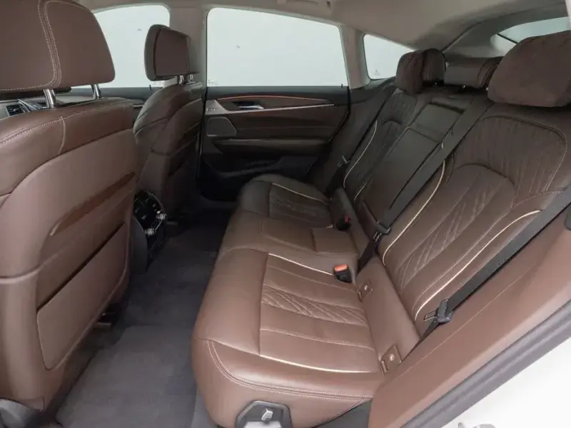 2020 BMW 6 серии с пробегом 51 126 км