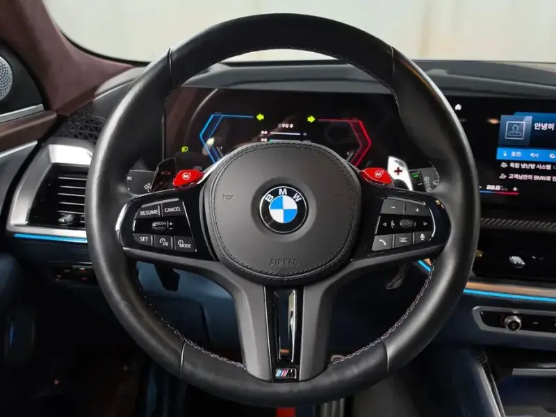 2023 BMW XM с пробегом 11 414 км