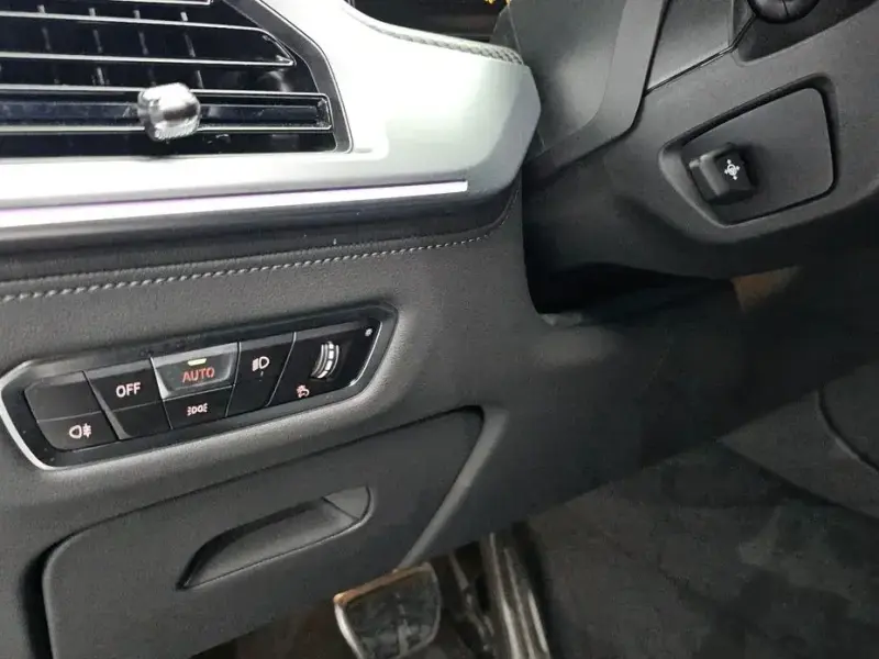 2023 BMW XM с пробегом 28 313 км