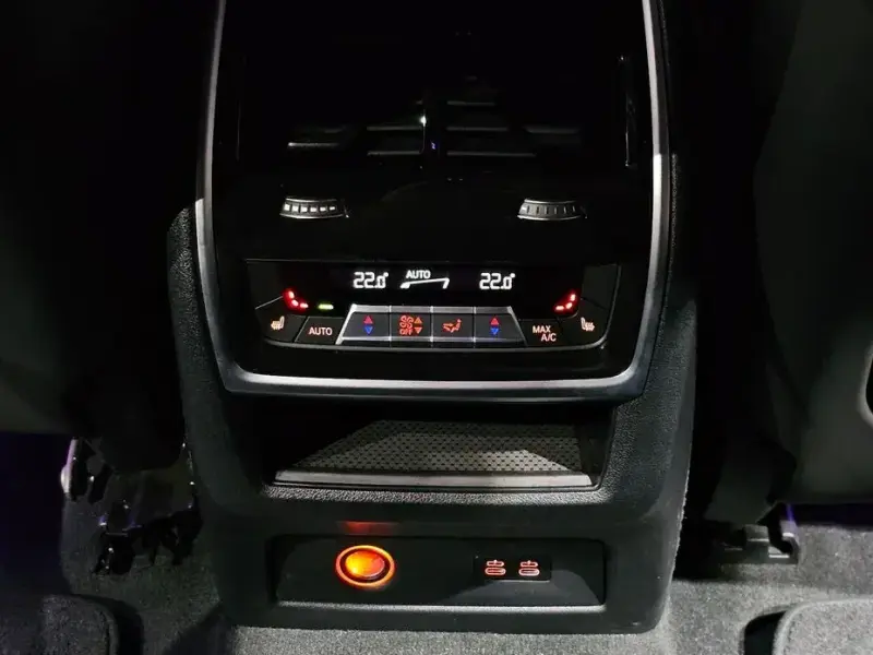 2023 BMW XM с пробегом 28 313 км