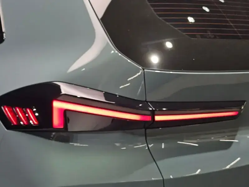 2024 BMW XM с пробегом 10 049 км