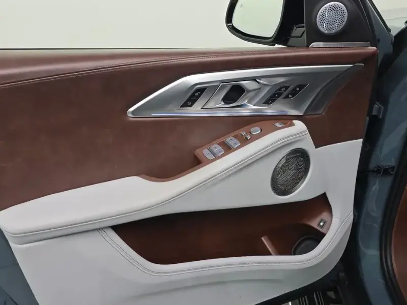 2023 BMW XM с пробегом 55 309 км