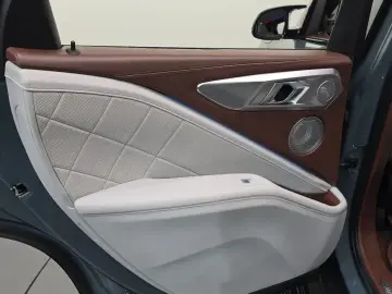 2023 BMW XM с пробегом 55 309 км