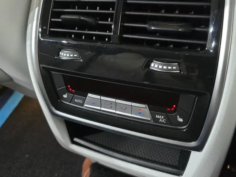 2023 BMW XM с пробегом 55 309 км