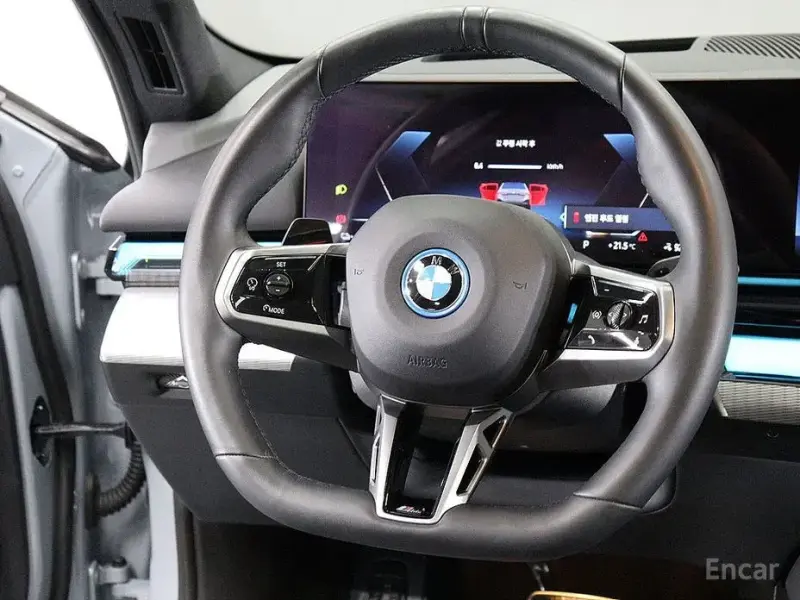 2023 BMW i5 с пробегом 31 515 км