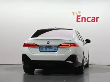 2024 BMW i5 с пробегом 41 387 км