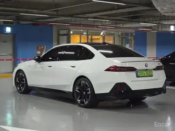 2026 BMW i5 с пробегом 250 км