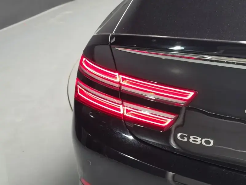 2023 Genesis G80 с пробегом 54 559 км