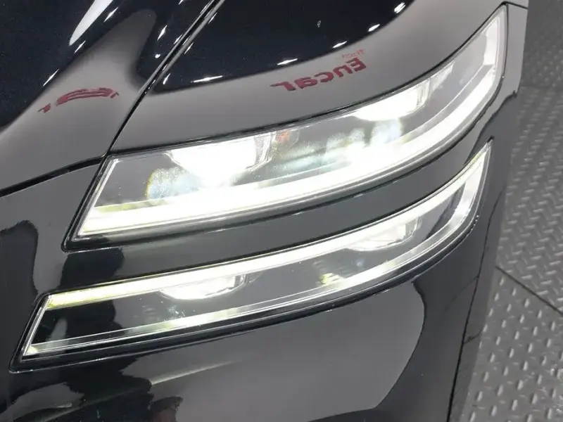 2023 Genesis G80 с пробегом 32 353 км