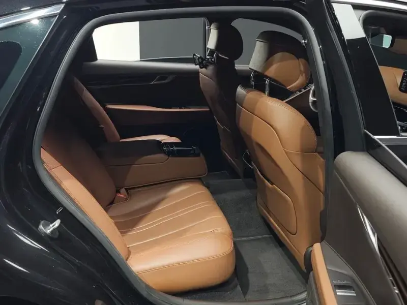 2023 Genesis G80 с пробегом 81 600 км