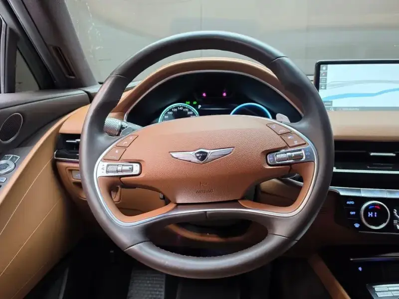 2023 Genesis G80 с пробегом 85 185 км