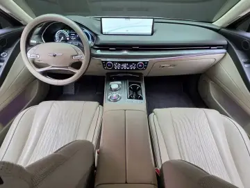 2023 Genesis G80 с пробегом 61 070 км