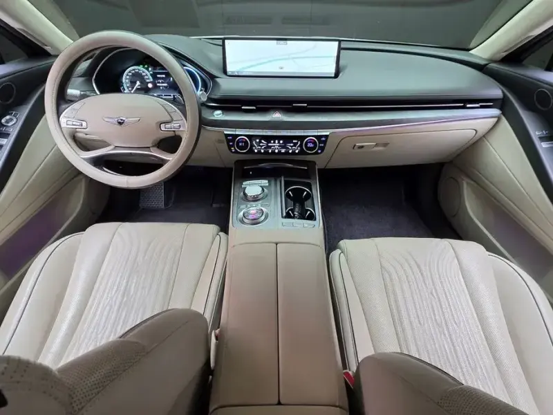 2023 Genesis G80 с пробегом 61 070 км