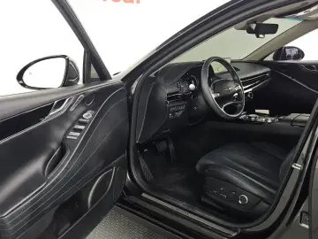 2023 Genesis G80 с пробегом 21 207 км