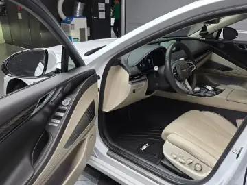 2023 Genesis G80 с пробегом 78 091 км