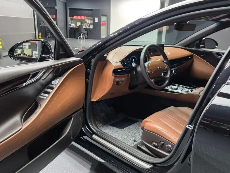 2023 Genesis G80 с пробегом 65 273 км