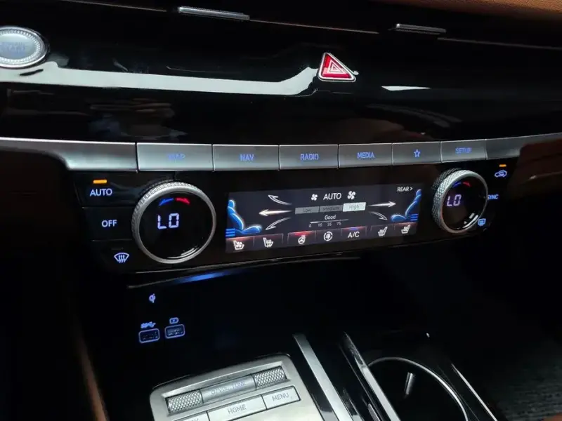 2023 Genesis G80 с пробегом 65 273 км