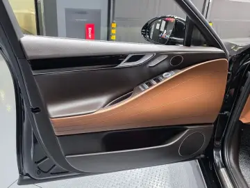 2023 Genesis G80 с пробегом 65 273 км