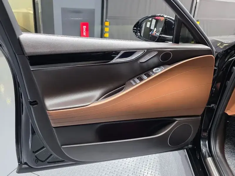 2023 Genesis G80 с пробегом 65 273 км