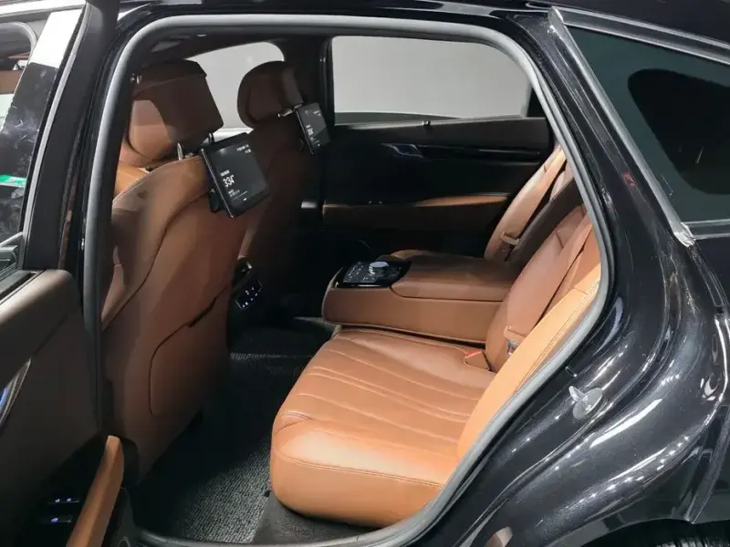 2023 Genesis G80 с пробегом 65 273 км