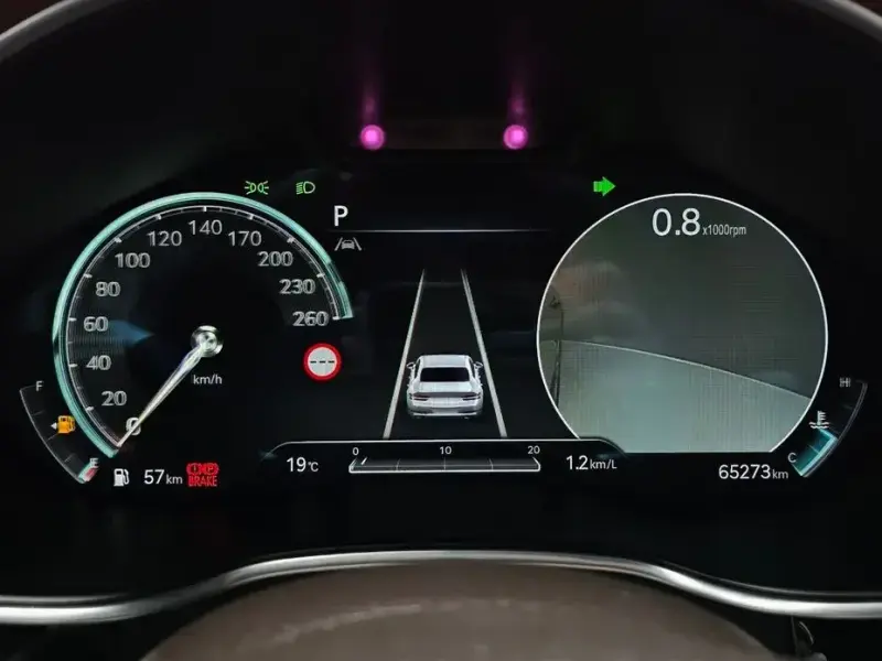 2023 Genesis G80 с пробегом 65 273 км