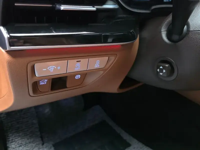 2023 Genesis G80 с пробегом 65 273 км