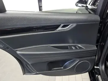 2023 Genesis G80 с пробегом 45 227 км