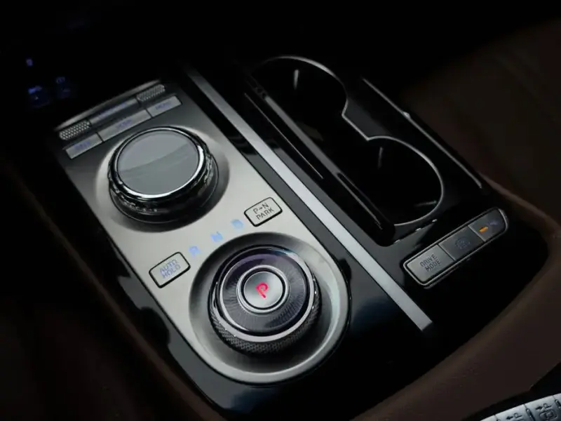 2023 Genesis G80 с пробегом 34 942 км