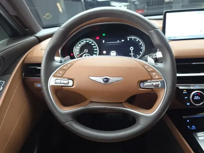 2023 Genesis G80 с пробегом 34 942 км