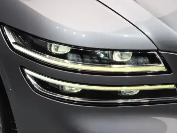 2023 Genesis G80 с пробегом 34 942 км