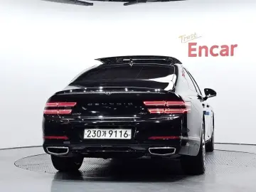 2023 Genesis G80 с пробегом 47 390 км