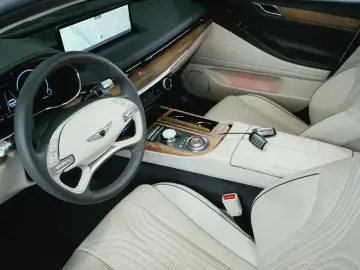 2023 Genesis G80 с пробегом 73 979 км