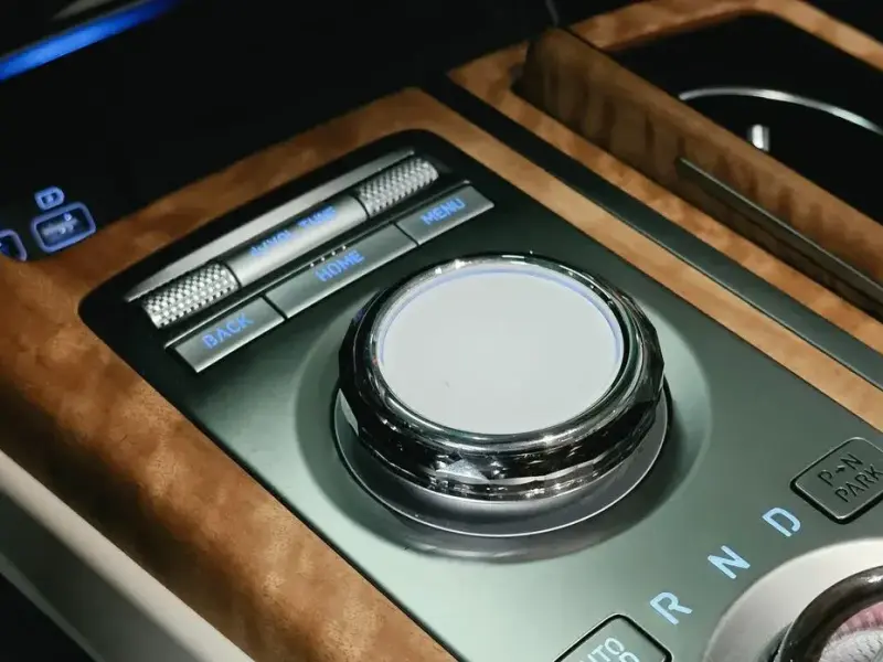 2023 Genesis G80 с пробегом 73 979 км