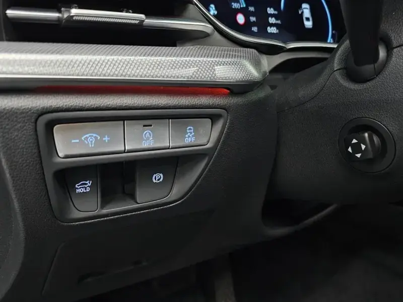 2023 Genesis G80 с пробегом 47 390 км