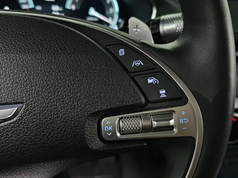 2023 Genesis G80 с пробегом 47 390 км