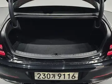 2023 Genesis G80 с пробегом 47 390 км