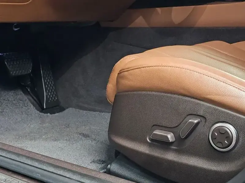 2023 Genesis G80 с пробегом 50 546 км