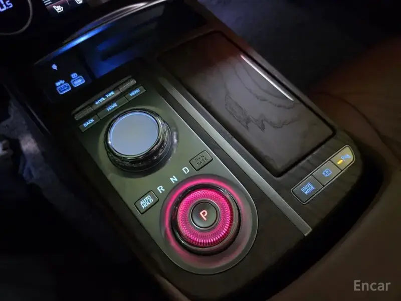 2023 Genesis G80 с пробегом 42 346 км
